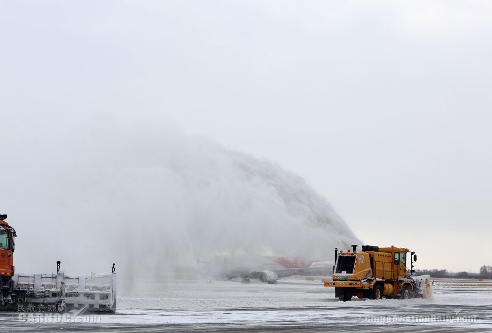 大雪面前勇擔當 哈爾濱機場贏戰大雪紀實